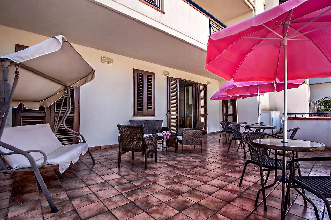 B&B Princess Room Capo dʼOrlando 0*,  İtalya