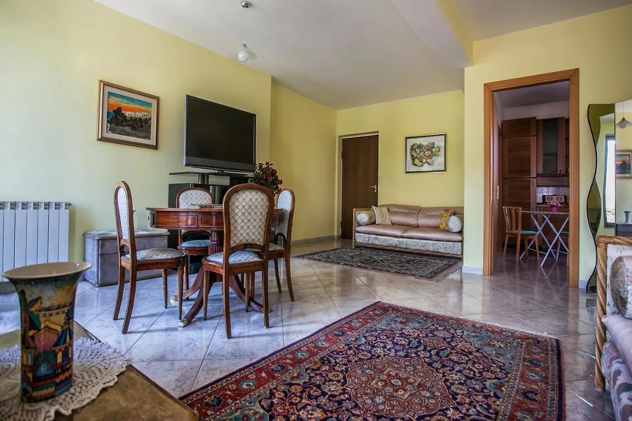 B&B Princess Room Capo dʼOrlando Bed & Breakfast